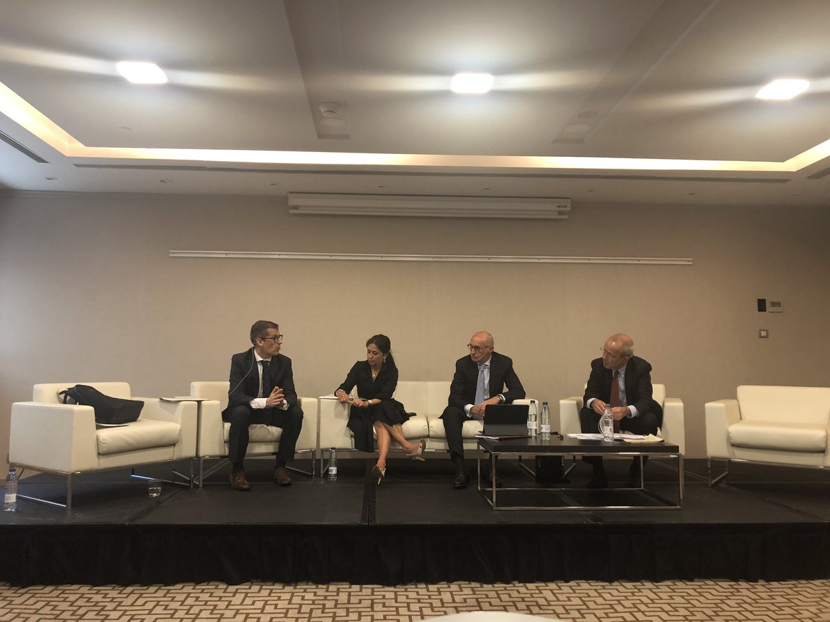 javiervelarrhh's tweet photo. Segunda ronda en la jornada organizada por Lee Hecht Harrison sobre el papel de la autoridad laboral en los procedimientos de despidos colectivos

Jesús Gomez(magistrado de lo social), Merche Fernández (LHH), modera Jordi Puigbò (Cuatrecasas) y Joan Agustí (Magistrado TSJC) https://t.co/0aOyhROhEP