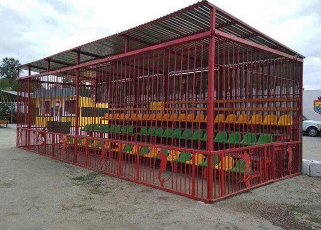 32Red's tweet image. This is the away section at the ground of Ukrainian side FC Inhulets Petrove 😳

If they win the Ukrainian Cup final next week, they’ll go straight into the group stage of the Europa League next season.