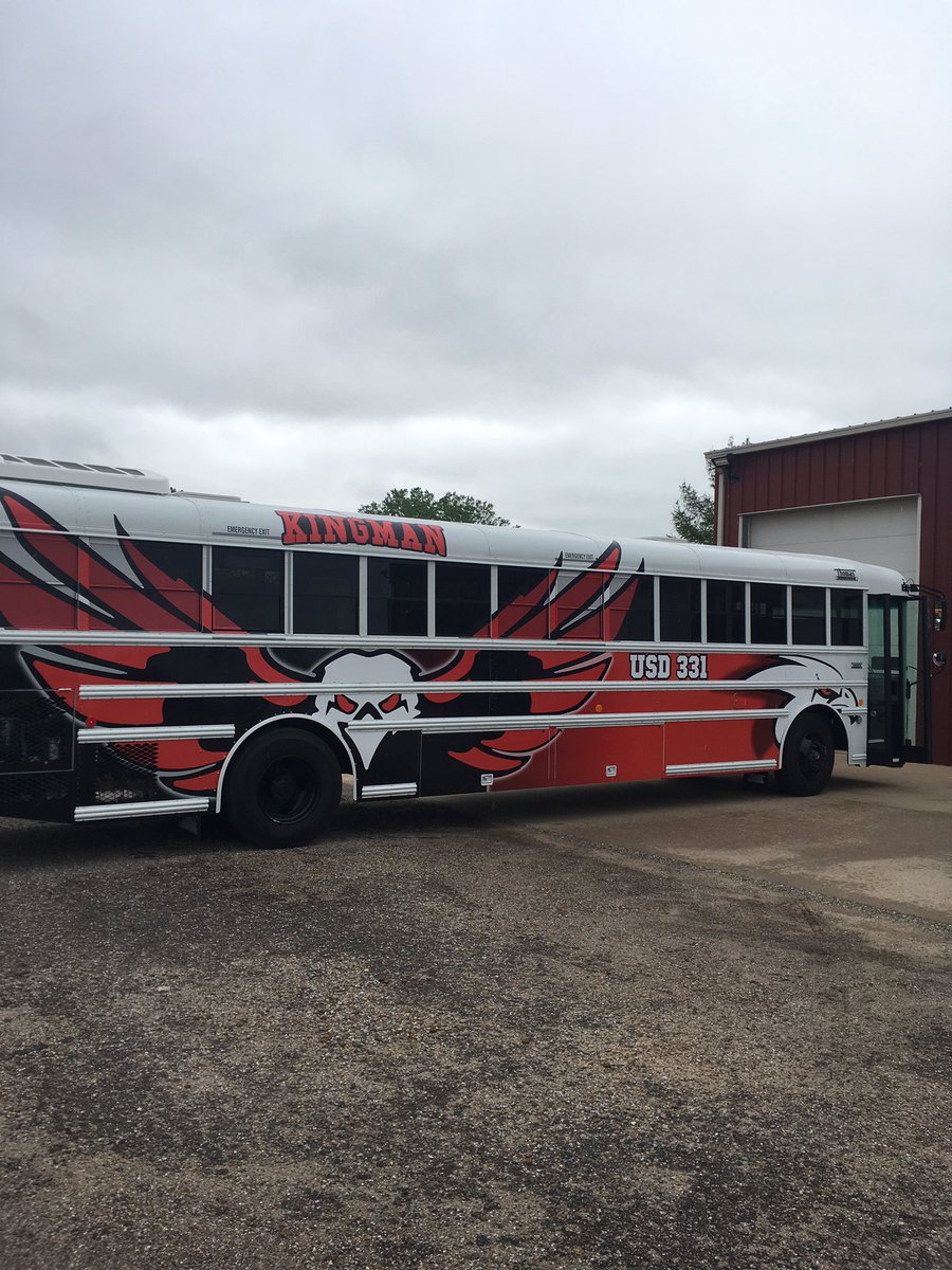 KingmanEagles's tweet image. Look what rolled into town!  New bus for Kingman!!