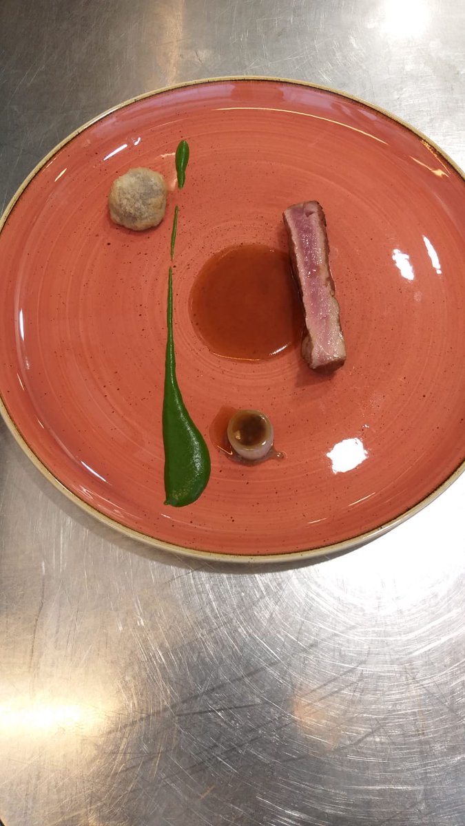 Una acurada presentació i una explosió melòdica de sabors i olors.