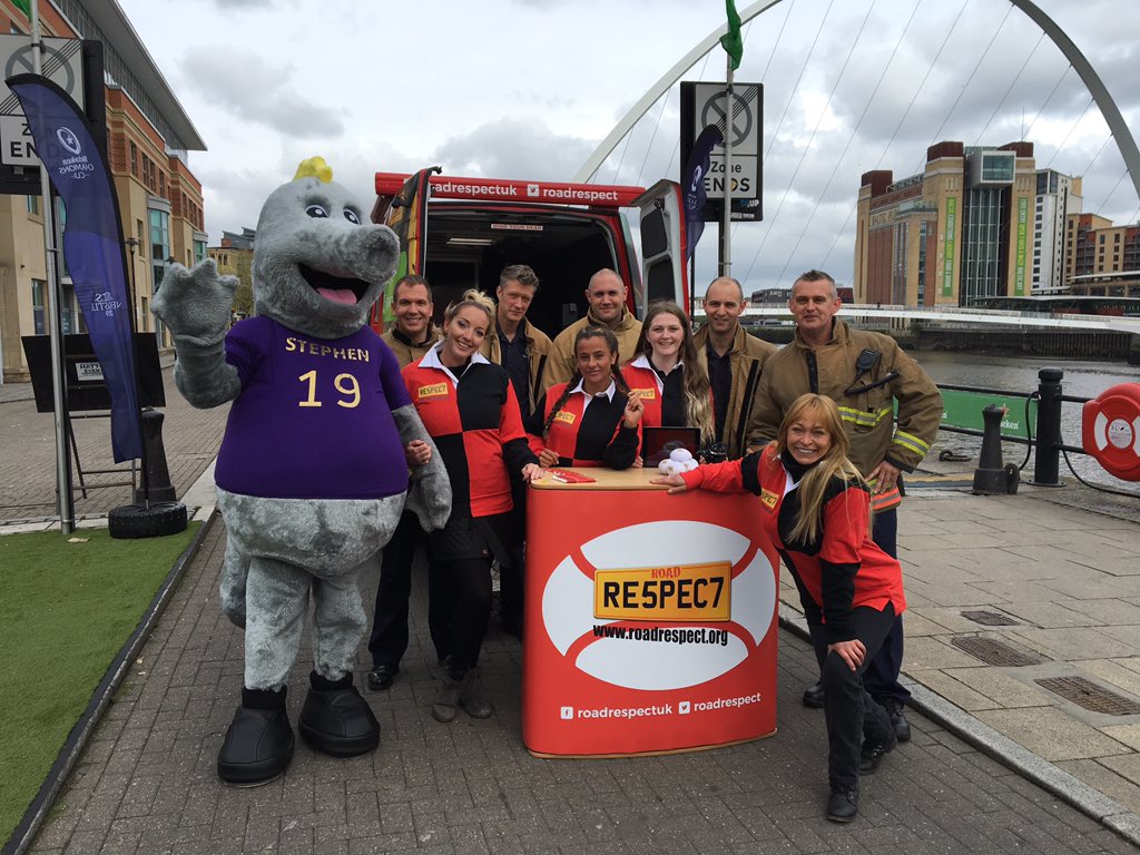 Joining forces today with <a href="/TwfrsByker/">TWFRS_Byker</a> Red Watch at the Heineken Champions Cup Newcastle Fan Zone #Newcastle2019 #RoadSafety #joiningforces