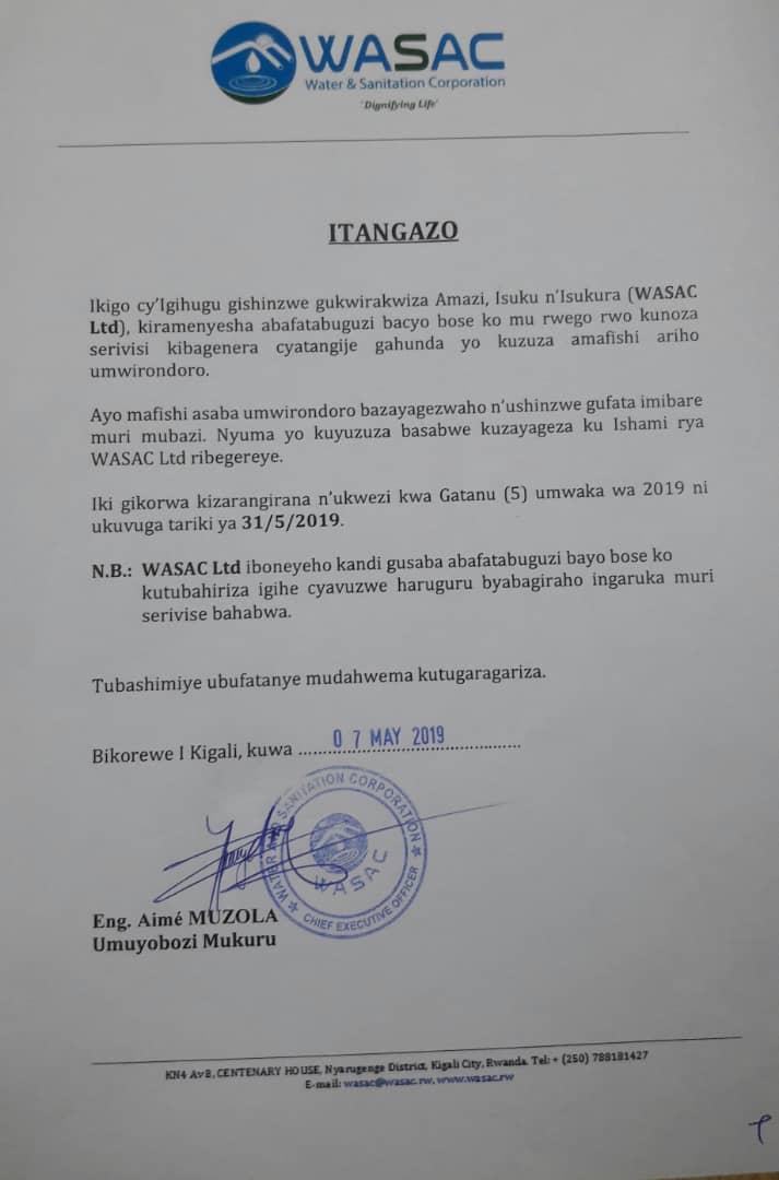 #wasac_rwanda aho gusubiza ikibazo cy'amazi aduhenze murandika amatangazo adukanga!uwazanye ayo mafishi kuki atabisubizayo nk' akazi ahemberwa?twongeye gutakamba kubw'igiciro cy'amazi kigoye abanyarda #RwandaFinance #RwandaParliament #micomyizajohn #ingabireIm #intwarane #oswakio