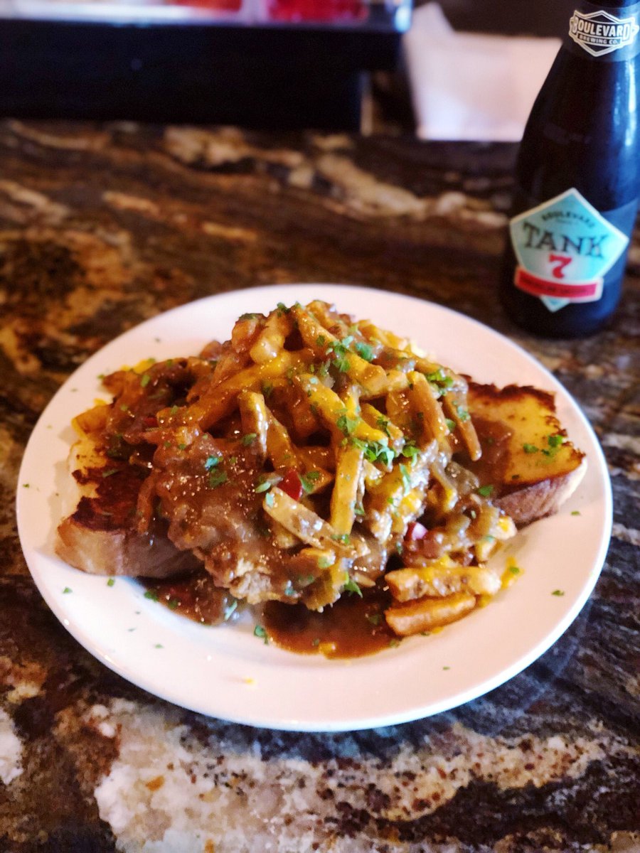 thewildfork's tweet photo. Today’s special is an open-face chicken fried steak sandwich on Italian bread topped with fries and brown gravy. $12.95 all day🍴#TulsaFood https://t.co/DNhfiWah2V