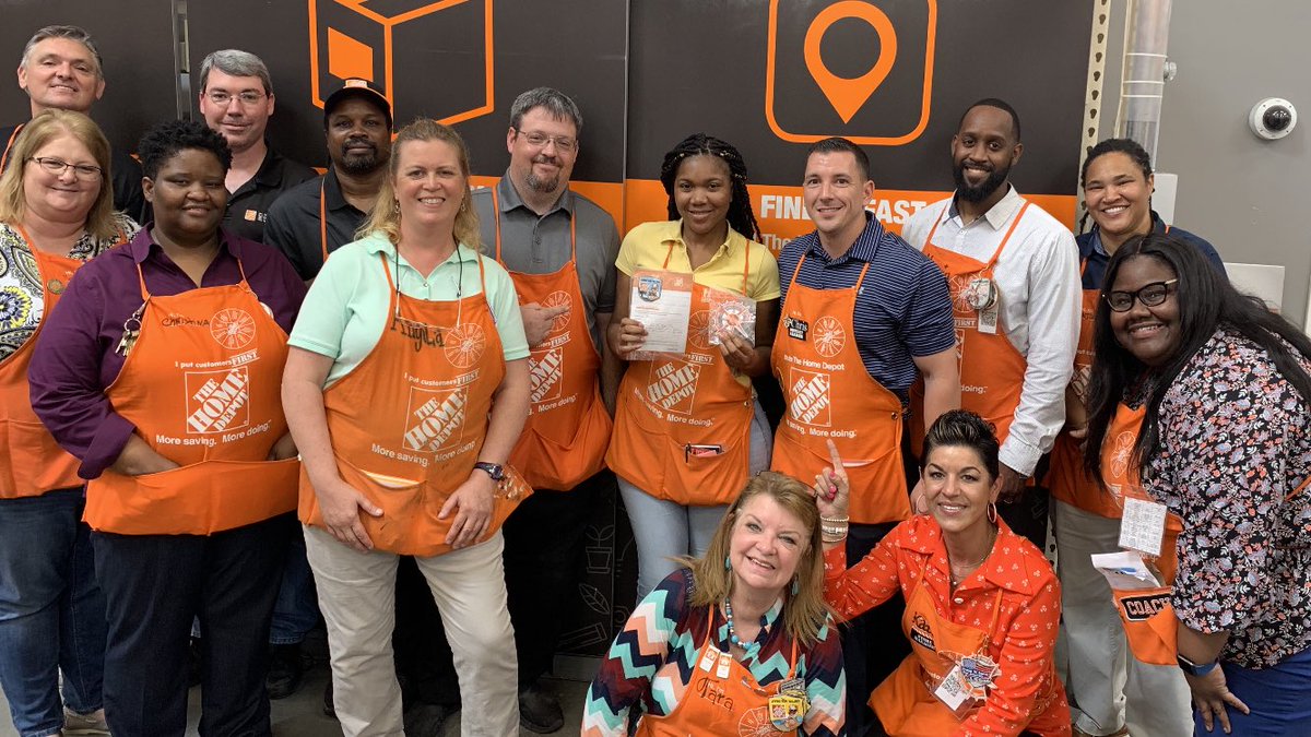 Service Desk Associate Patrice being honored with the Region Compass for an Emotional Connection she made with an elderly couple she walked across the street to their doctors appt. Her kind act will be remembered forever by them! <a href="/ChrisDurand_HD/">Chris Durand</a> <a href="/HammondD132/">Home Depot 347</a> <a href="/JudahRichardso1/">Judah Richardson</a>