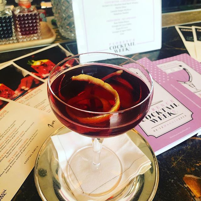 cocktaillovers's tweet photo. Negroni time in Florence! #negroni #100yearsofnegroni #florencecocktailweek #florencecocktailweek2019 #tcl https://t.co/VNc3hyBIQP