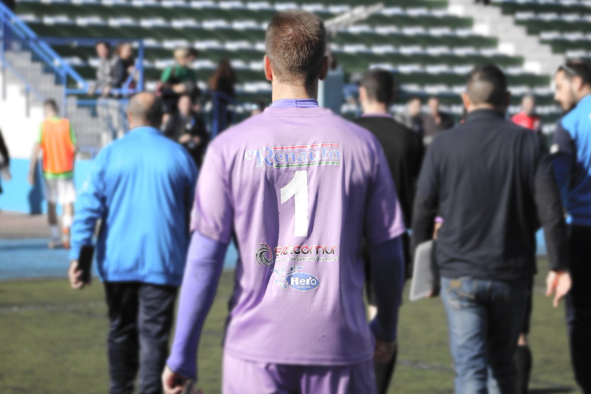 AlcantarillaFC's tweet image. ☝️⚽️🔚 | Solo #1FINAL en nuestra lucha por conseguir los play offs de ascenso. ¡Este domingo necesitamos vuestro apoyo en la grada del Ángel Sornichero, alcantarilleros! ¡Con #TODO a por todas! ¡Os esperamos! #SienteAlcantarilla❤⚪