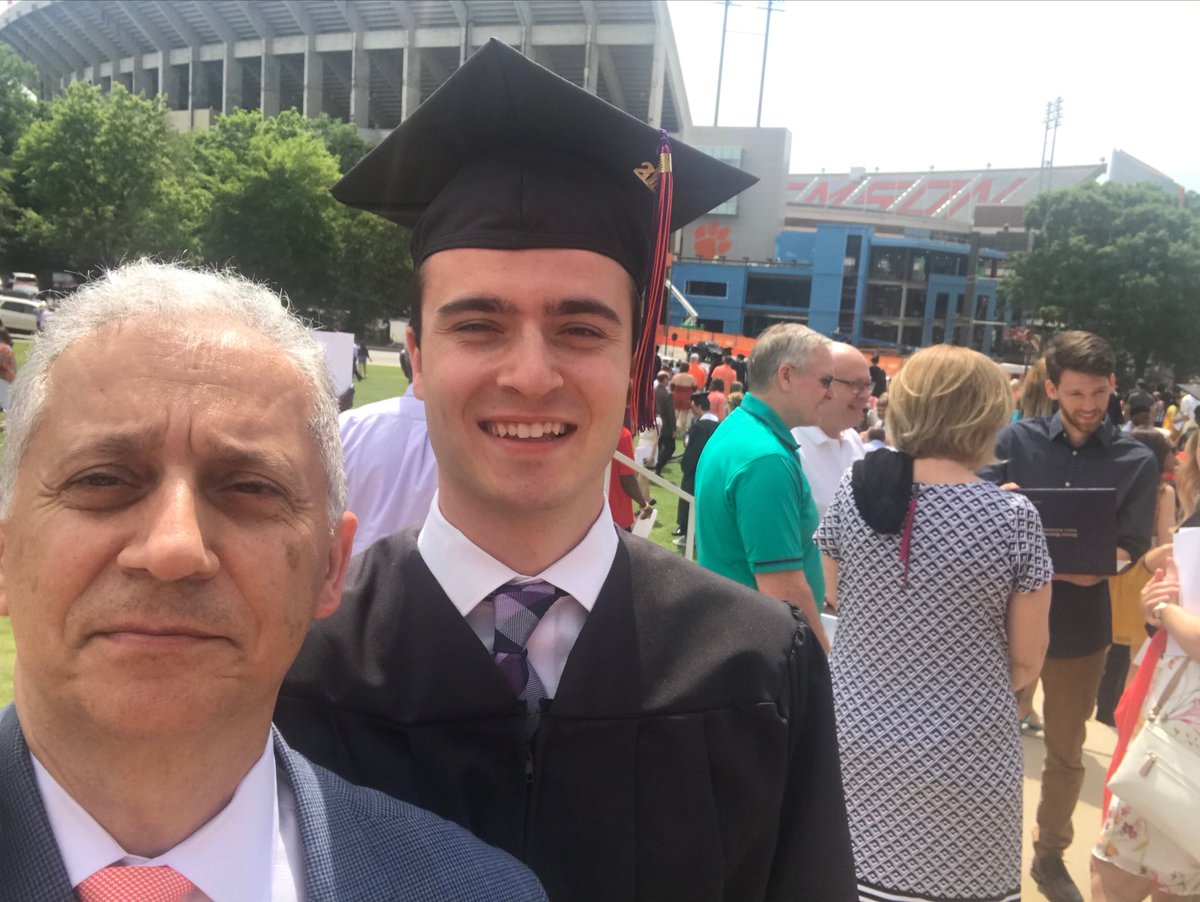 ManciniG's tweet photo. Proud of the latest family member to graduate as an engineer! Congrats Matt! Job well done. #ClemsonFamily #ManciniFamily https://t.co/HOGIhDSxpN