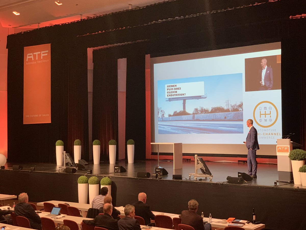 ATF_Wolfsburg's tweet photo. Wie schaffen wir einen Paradigmenwechsels? Vortrag von Malte Krüger @mobile_de #atf19 #atf2019 Automotive Trend Forum 2019 in #wolfsburg  Infos: https://t.co/xYqCkhj4Kj https://t.co/6P4zBFyWzY