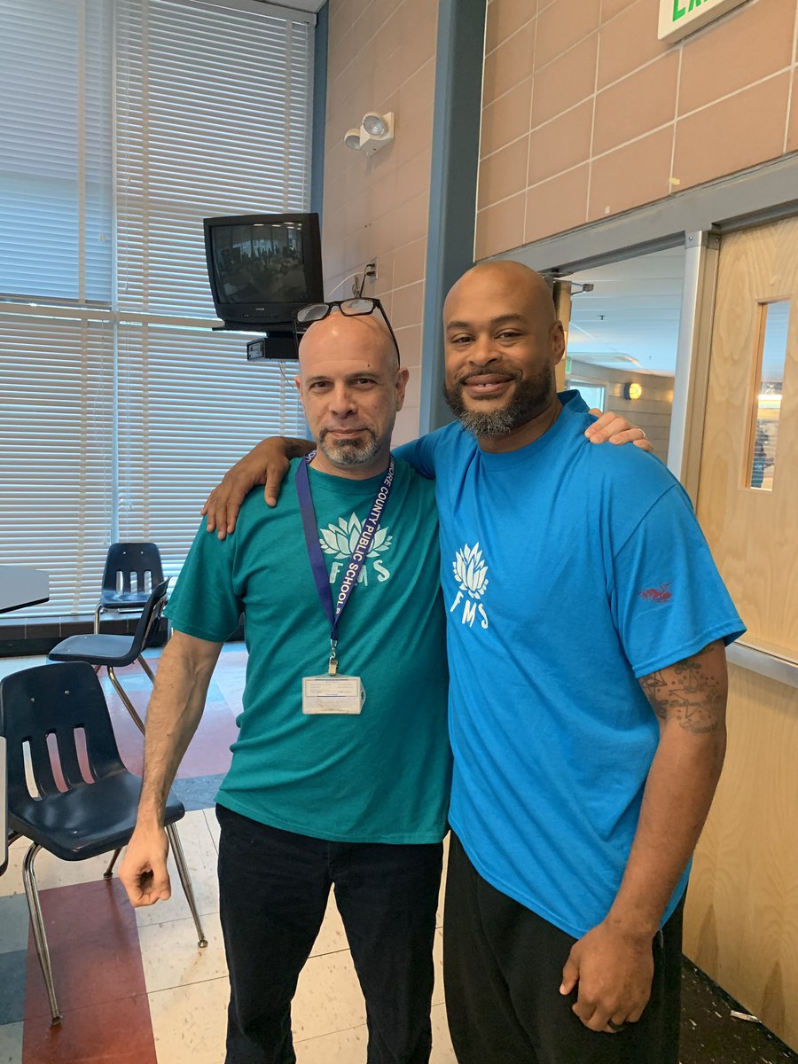 SchifferB's tweet photo. Not as good as getting to volunteer this year, but I was excited to send off the @FMS_BCPS participants, art activity students, and chaperones to #VSAF! Best day of the year! Have fun! Gonna miss it. @BCPS_OSE @missmollyking @nmilak_bcps @Jharvill_FMSART @CbyersChristina https://t.co/WLmzIGiAVs