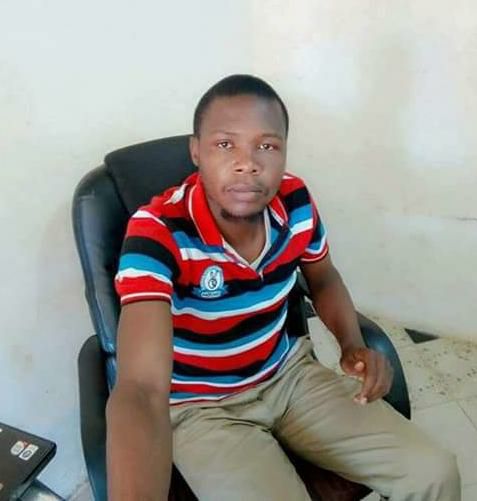 DeoMunishi's tweet photo. Tumetaarifiwa leo kuwa, katika hali ya kutojitambua na angali nado kwenye maumivu makali @ChademaMdude alihojiwa na @tanpol. Aidha, leo ameingizwa theatre baada ya kufanyiwa vipimo hasa T-scan. Haijafahamika nini kimegundulika. Tuendelee kumuombea ili awe salama. #mdudeisback https://t.co/MiK670fp6W