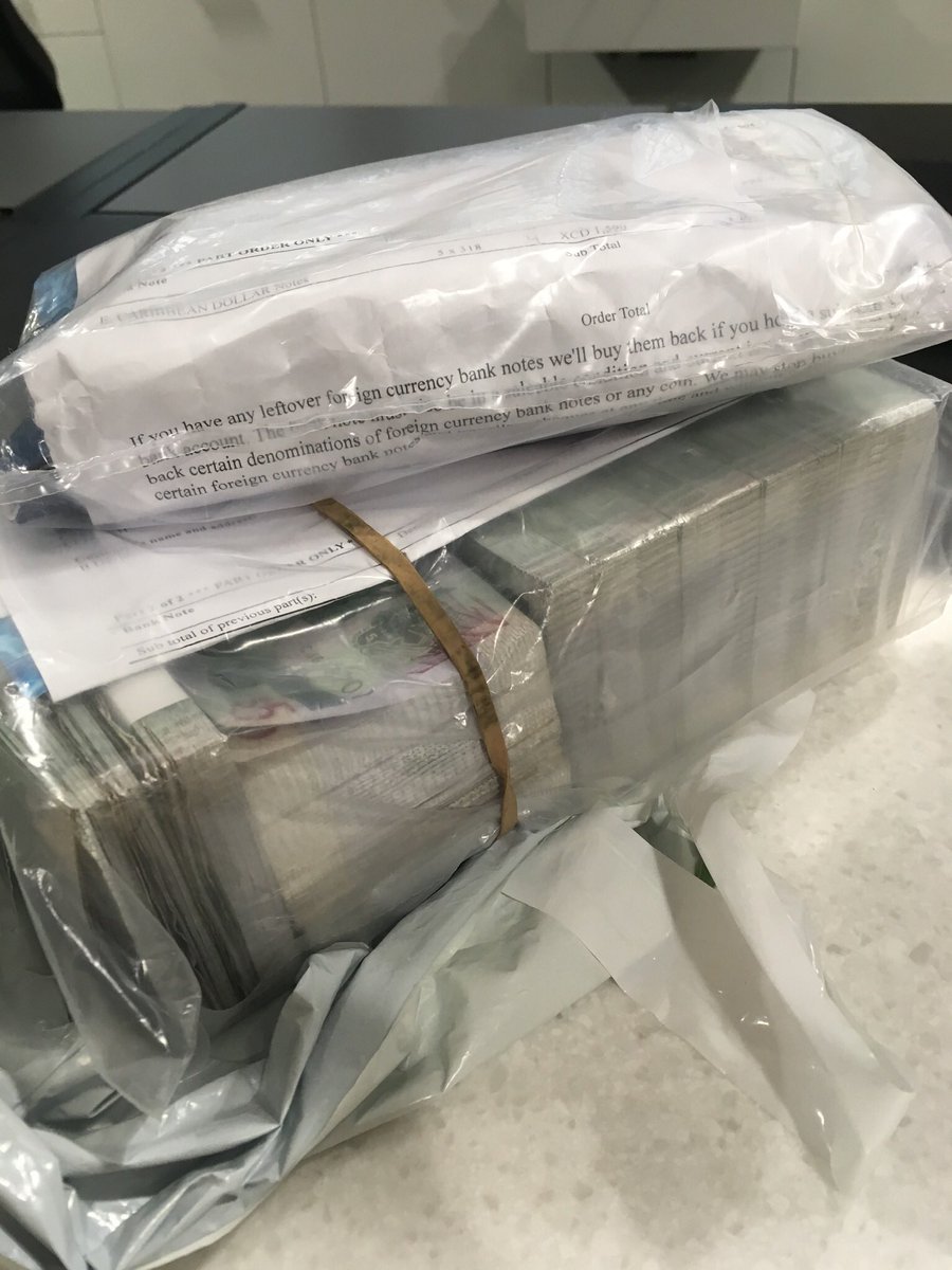 bevdavidson's tweet photo. @SWalesEcho ordered £3000 in foreign currency from #lloydsbank #asklloyds and they sent it in lowest possible currency denomination. So want me to carry this on board https://t.co/0XBr6SGDuE
