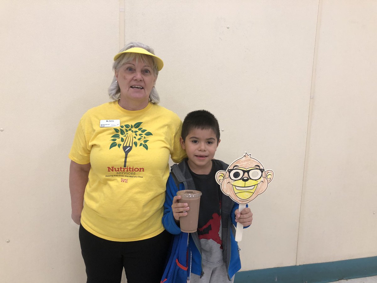 WManorCSD's tweet photo. Have you tried a Chunky Monkey smoothie today? It’s the latest in Wilmington Manor’s school breakfasts! #wmroadrunners #cafecsd https://t.co/vuQwvVBHbd