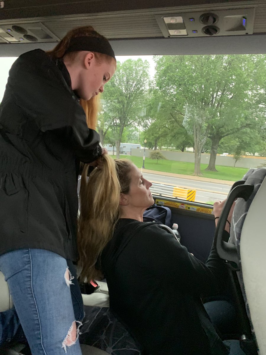 Team4UVMS's tweet photo. Mrs. W needed a braid, Nicole to the rescue 🙌 #earlymorninggrind #bus3 https://t.co/SOoy2dliwI