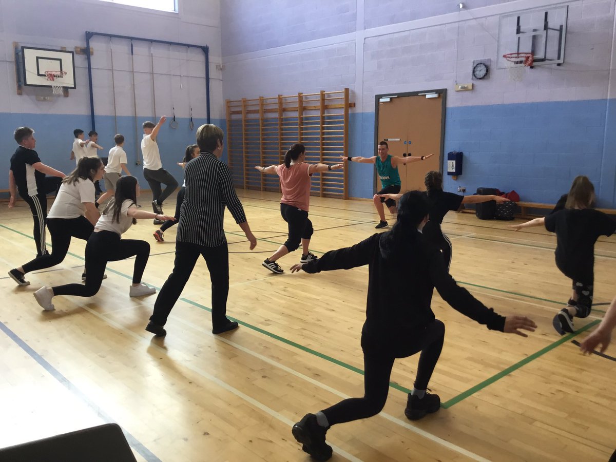 LHAPress's tweet photo. Fun in Zumba with our guest instructor Ian! It looks like everyone is having a great time😁🕺🏻 #LHREVELWEEK #presspass https://t.co/8s6K2CqrUQ