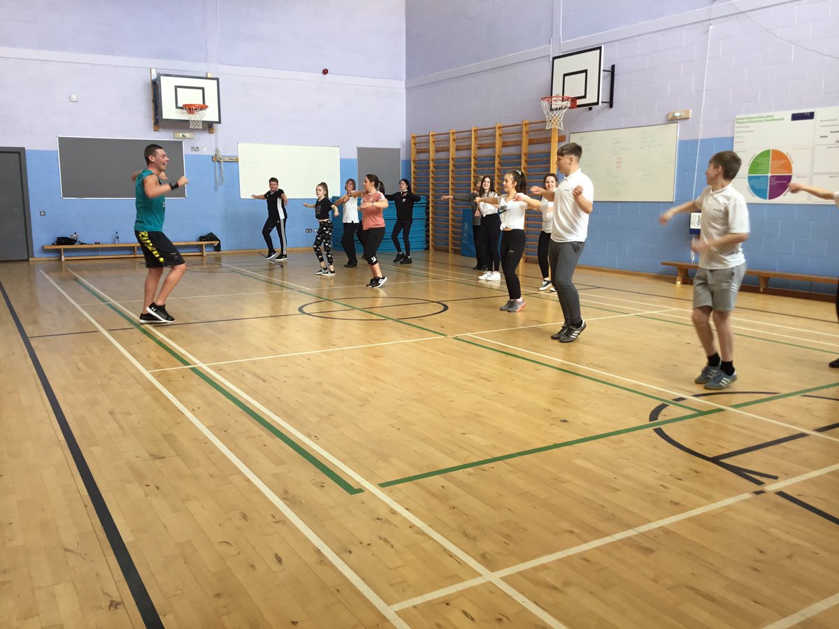 LHAPress's tweet photo. Fun in Zumba with our guest instructor Ian! It looks like everyone is having a great time😁🕺🏻 #LHREVELWEEK #presspass https://t.co/8s6K2CqrUQ