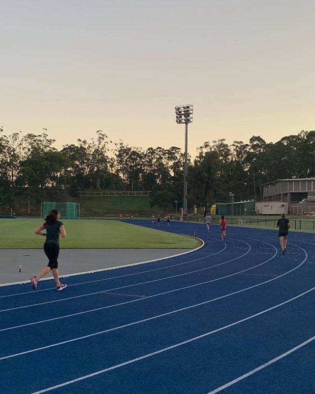 The River City Runners enjoying a sunrise training session on the State Athletics Facility.  You can get on track early at QSAC from 5:30 - 9:30 weekdays to get those early morning endorphins pumping too 📸 River City Runners #qsacbrisbane #running #b… bit.ly/2vNNhXC