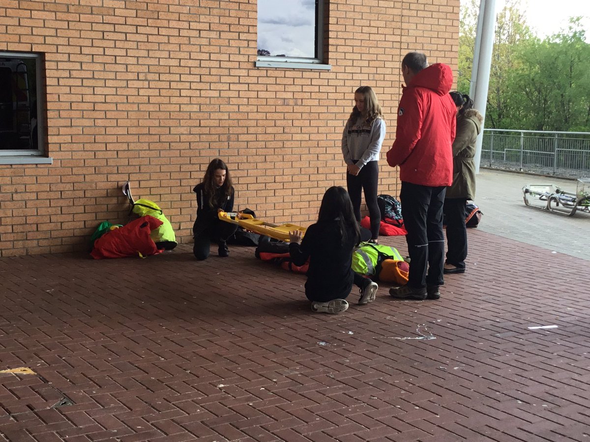 LHAPress's tweet photo. Thanks to Ochil Mountain Rescue for coming in today!🏔⛺️ #LHREVELWEEK #presspass https://t.co/Biz1bh7KcU