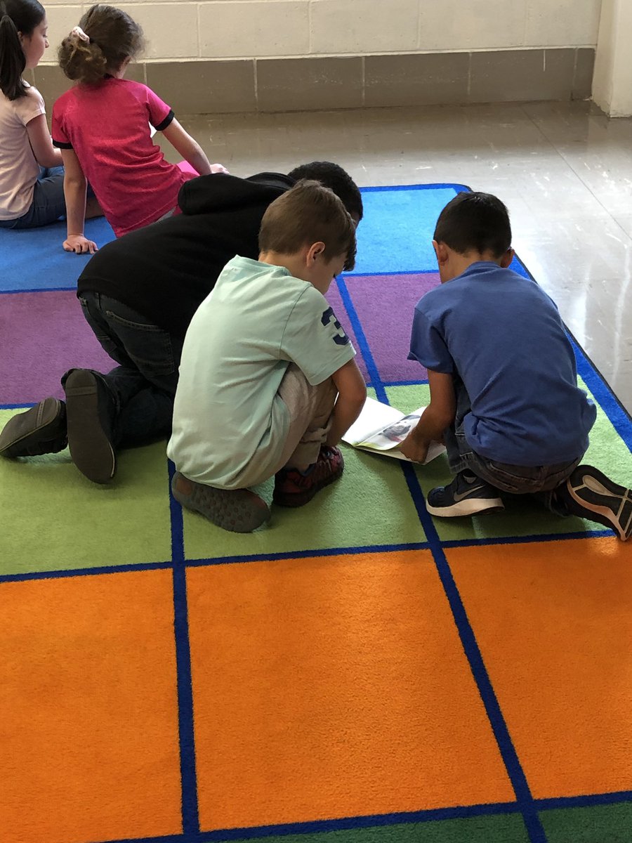 ScotchtownAve's tweet photo. ‘Reading with the Principals’ before school program is off to a fantastic start. What a great way to start the day!  @GoshenCSD @DrGVoloshin https://t.co/vYBnmBh1mc