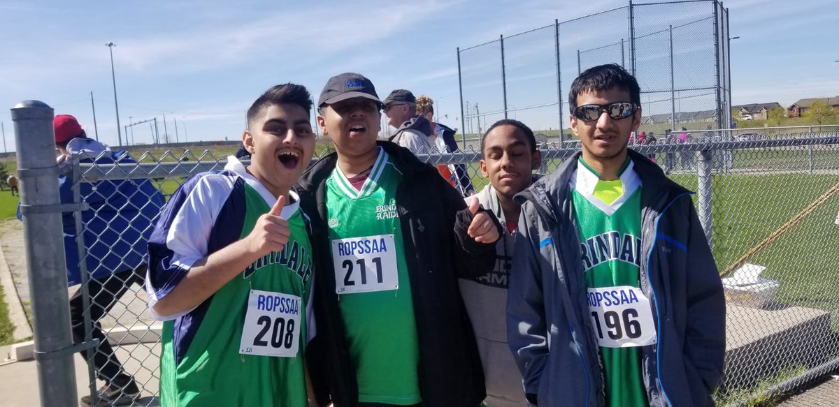 DNotthesame's tweet photo. Erindale at ROPSSAA! So good representing the green and blue! #ESS https://t.co/lk2EhuVb2J
