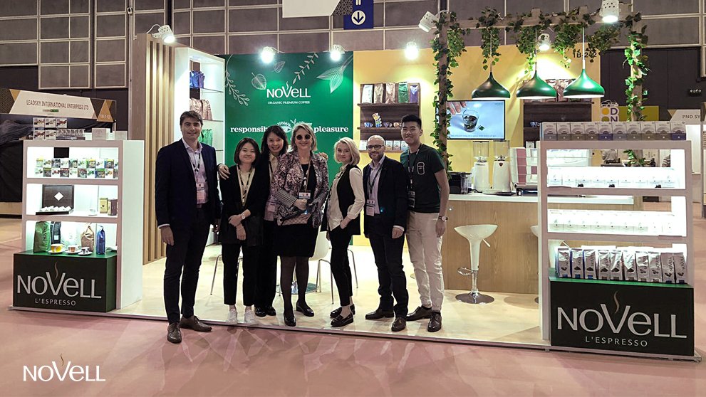 CafesNovell's tweet photo. ¡Seguimos en el salón #hofex presentando nuestro café responsable! #HOFEX2019 #AroundTheWorld https://t.co/qNTI5gY9Kp