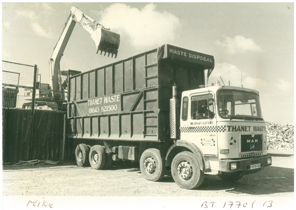 tw_services's tweet photo. Throwing it back quite a bit for #ThrowBackThursday - A wonderful MAN bulk tipper - guess the year? https://t.co/ICfkfR6bjx