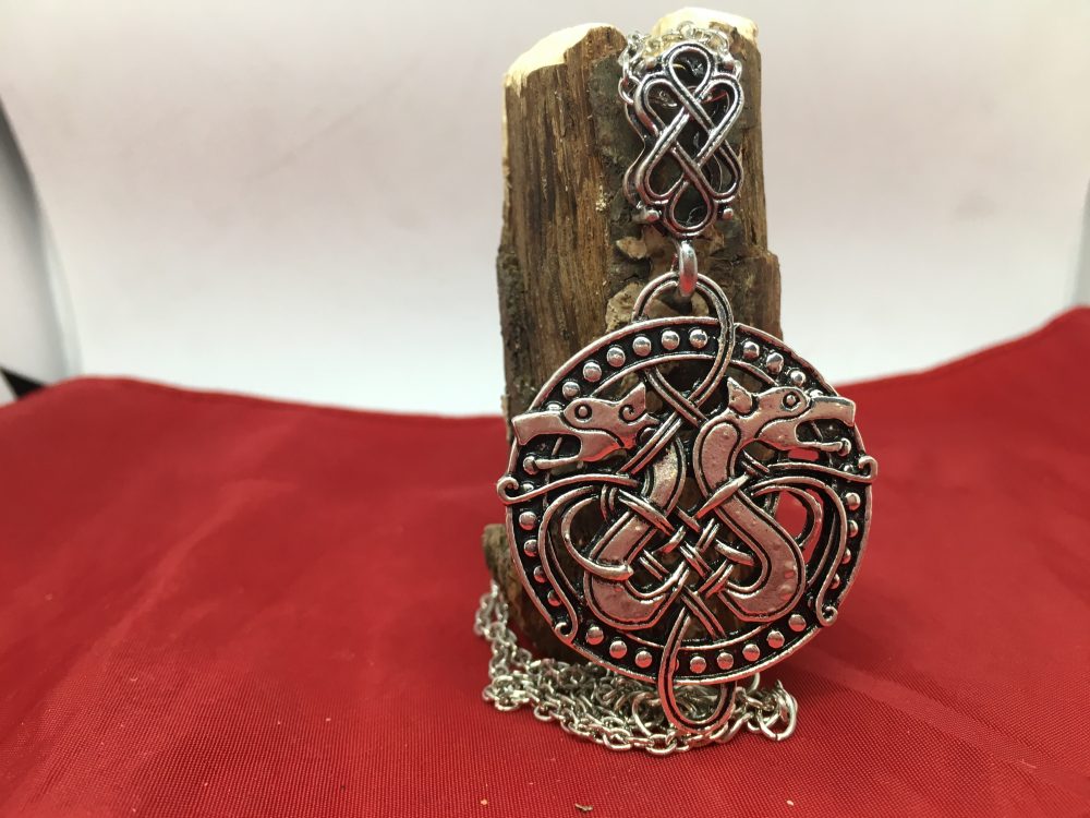 UkValhalla's tweet image. Double Headed Dragon Pendant valhallauk.co.uk/product/double… #norse #viking #vikings #pagan #norsemythology #odin #heathen #nordic #thor #runes #paganism #valhalla #warrior #vikingstyle #beard #ragnar #norway #mythology #celtic #norseman