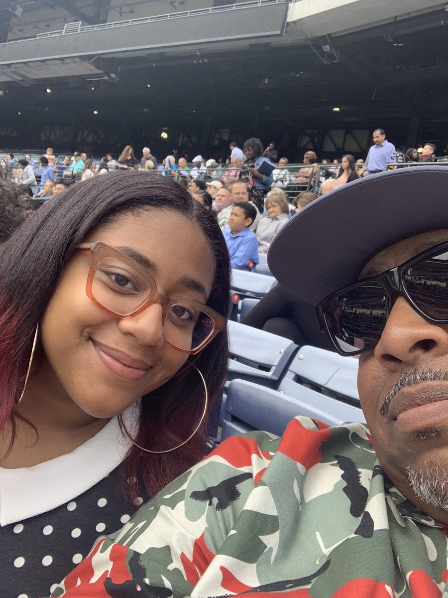 MarioPizziniMYC's tweet photo. Me and Nena at GianCarlo’s graduation!!!! #gsu19 #thepizzinis #YesGeeBeatz https://t.co/6NxoBohpwt