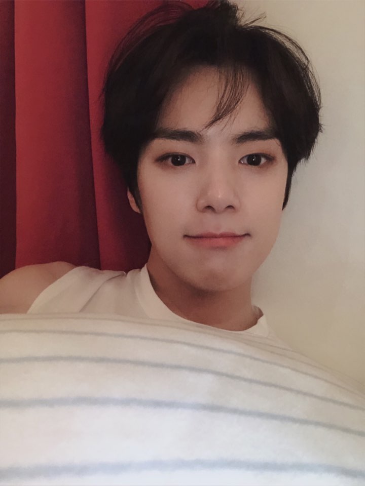 OfficialMONSTAX's tweet image. [#민혁] 몬베베짱은 몇번? 시험문제는 싫어도 민혁문제는 언제라 #도사랑해여