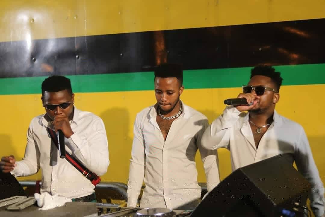 CharlieComms_'s tweet photo. Last week to @DbnNyts performance for @MyANC_Bophirima #vivaanc #sesionremix - Be sure to go check out their album '#sextion' available on all digital platforms #anc https://t.co/En7nY0wSBe
