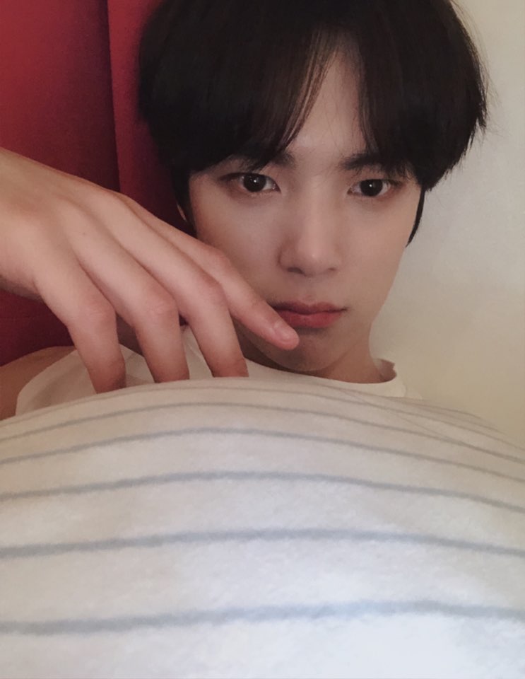 OfficialMONSTAX's tweet image. [#민혁] 몬베베짱은 몇번? 시험문제는 싫어도 민혁문제는 언제라 #도사랑해여