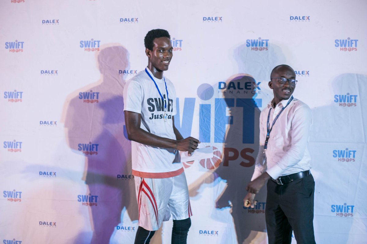 henkingklonobi's tweet photo. Am I that short? #SWiFThoops tins at Pent Hall, UG
@paakwesiforson @KloneneKodji1 https://t.co/ZufsgF2plU