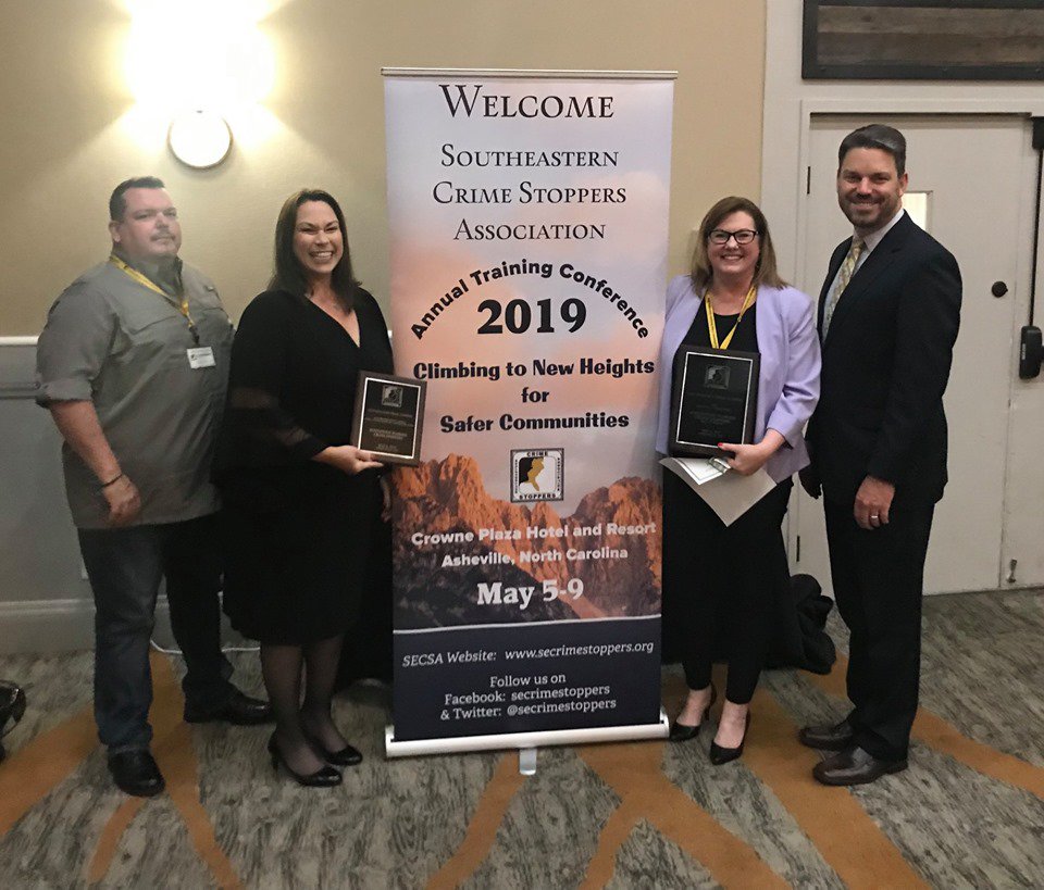 SWFLCrime8477's tweet photo. ⚠️ Crime Stoppers Press Release:
SW Florida Crime Stoppers Awarded At Regional Conference
https://t.co/sOWzTRgy8Q https://t.co/TkzN8dC9QW