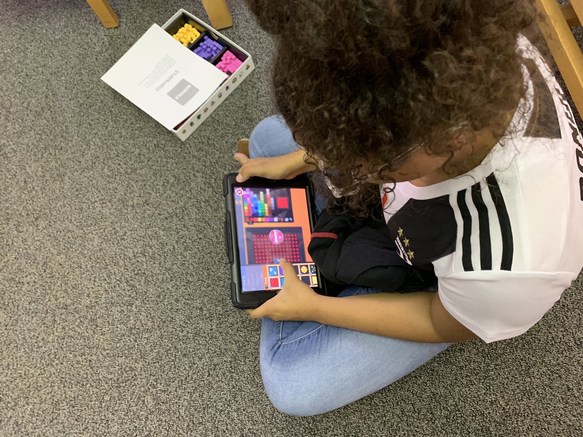 TechCoachKing's tweet photo. How’d you spend your Saturday? Hawk iTech. @BloxelsEDU challenge. Crushed it! #hawkathon #iTeachLMS @LMS_Hawks https://t.co/lUF6RsrwPD