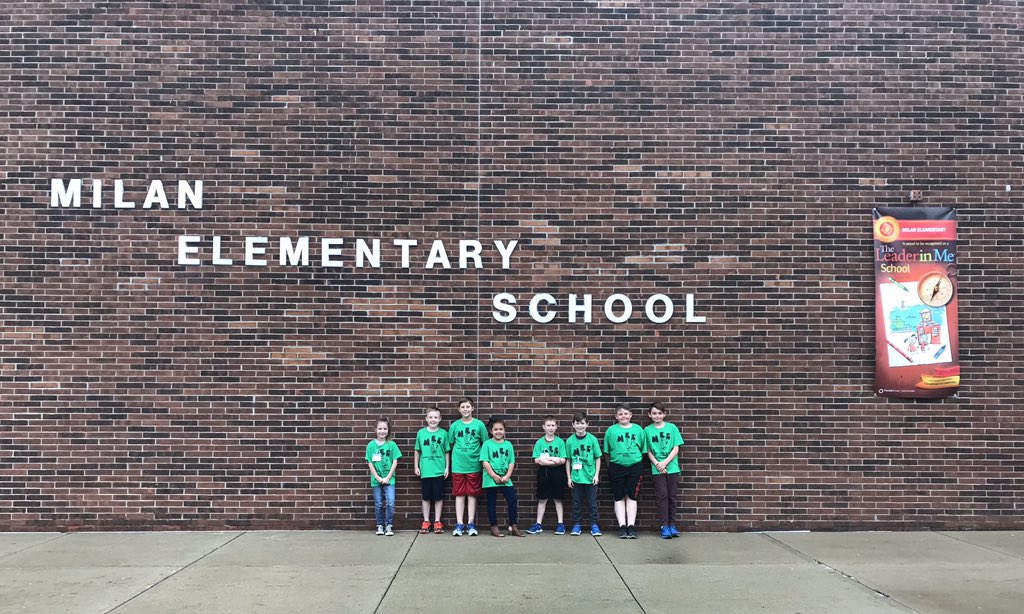 GenesisP2S's tweet photo. Celebrating a very special day at Milan Elementary Schools! Congratulations on this fabulous #leadership program! @MilanSchoolCorp @TheLeaderinMe @jjrogers81 @CindaAhlrich #GreatKidsThriveHere #RipleyCountyRocks https://t.co/7oxhI4UZNW