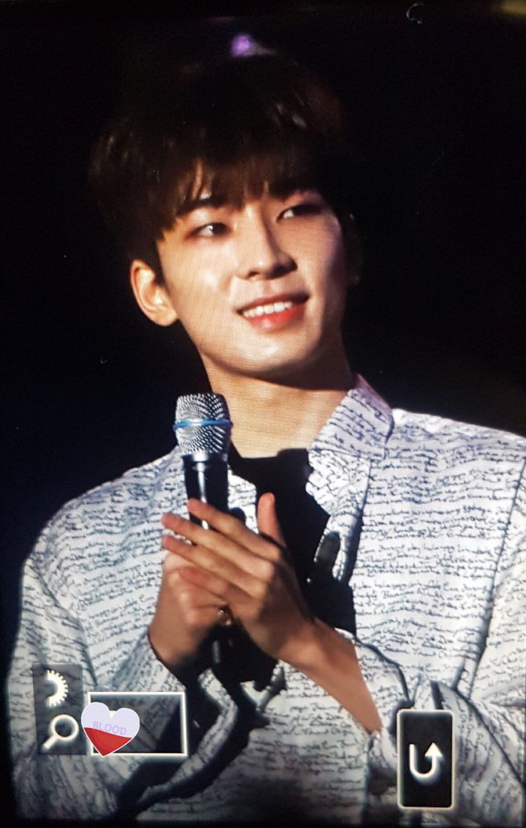 BloodWonwoo's tweet photo. 190509 경기도 체육대회 개막식 
#원우 #세븐틴 #WONWOO #SEVENTEEN @pledis_17 https://t.co/FGntJEzcJq
