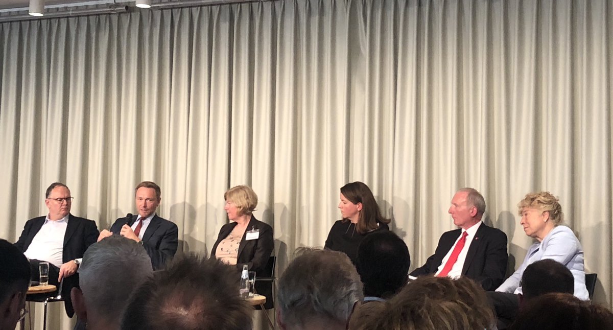 Soziale Marktwirtschaft 4.0 - inklusives Wachstum als Aufgabe moderner Wirtschaftspolitik. <a href="/Wirtschaft_SPD/">Wirtschaftsforum_SPD</a> lädt ein zur Diskussion u.a. mit <a href="/c_lindner/">Christian Lindner</a> und <a href="/BerndWestphal4/">Bernd Westphal</a> @DFVBerlin <a href="/JanSchmelzle/">Jan Schmelzle</a>