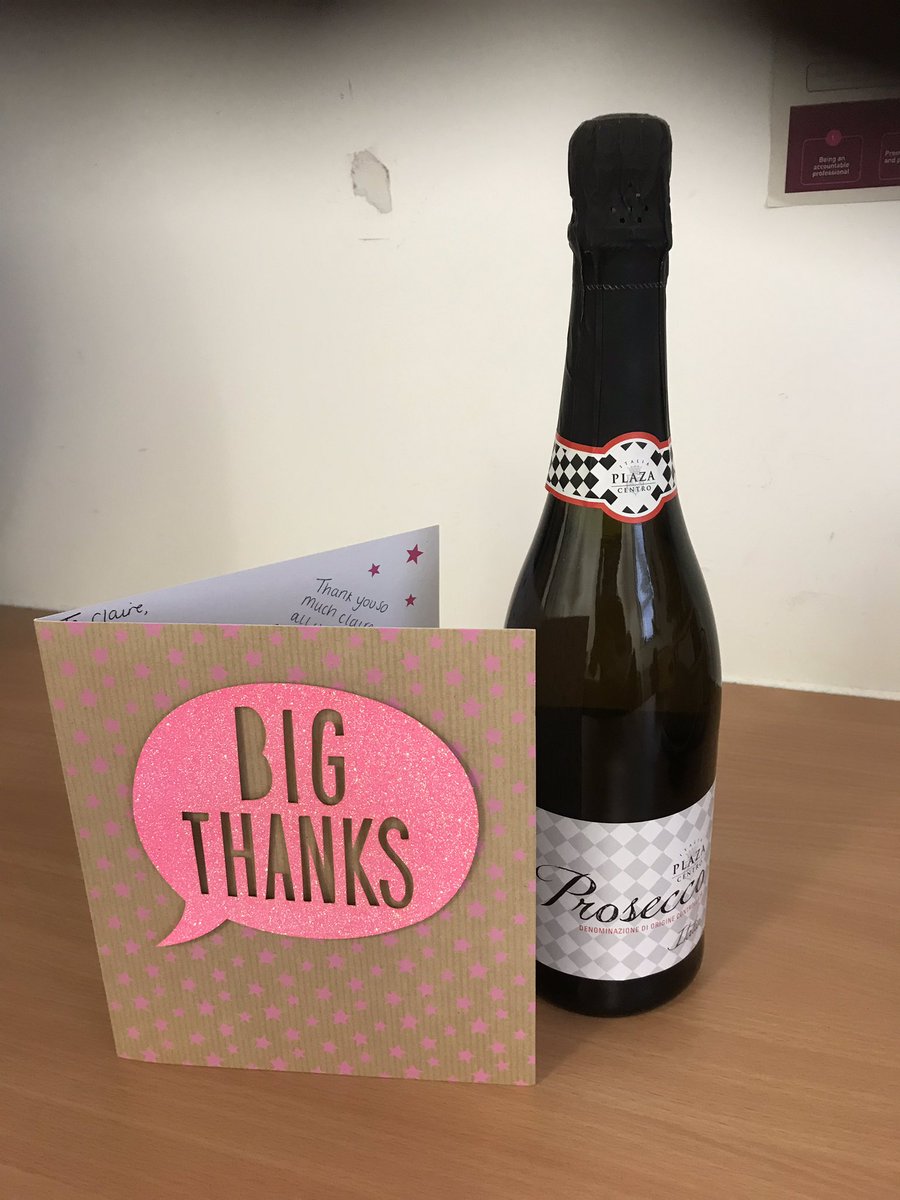 clairesnell2's tweet photo. So lovely to come to work to this surprise! I love supporting students in practice thank you @katepunc1 @AnnaDV16 you were amazing and took every opportunity on your CLiPP placement @PUNC14 @Kanead @bevmaund @KatiePa20160077 https://t.co/LGdrIJvM6J