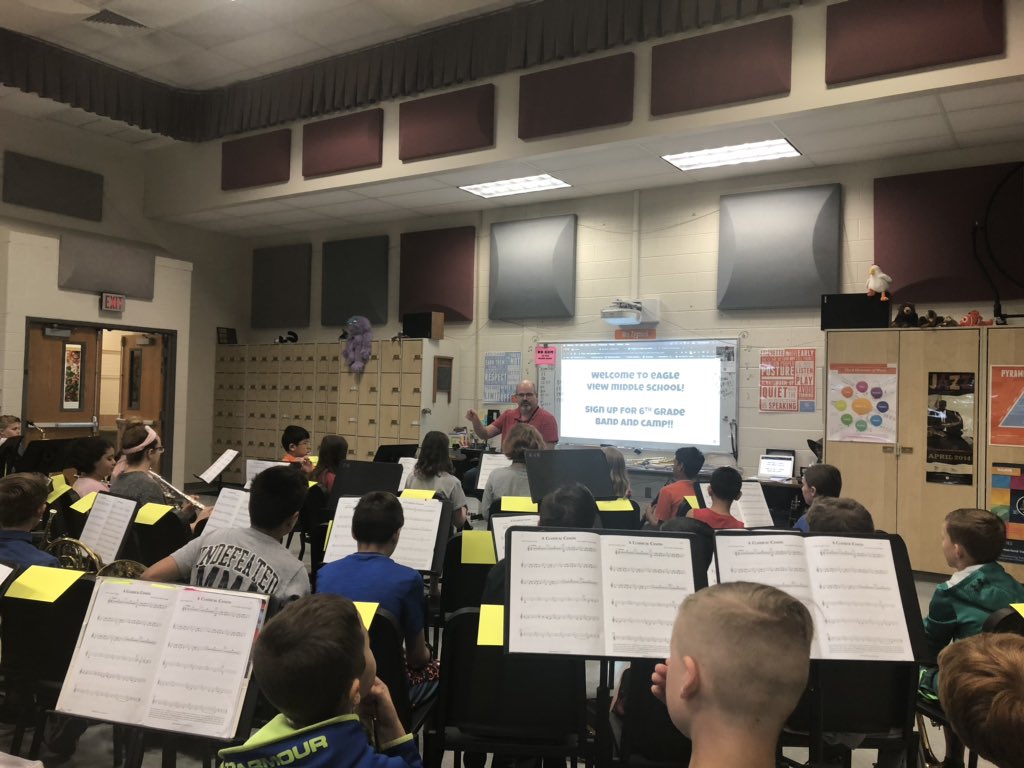 CVMusicDept's tweet photo. Elementary Band and Orchestra rehearsals are under way!! #makingmusic #futureEV https://t.co/hhk3x9jDXG