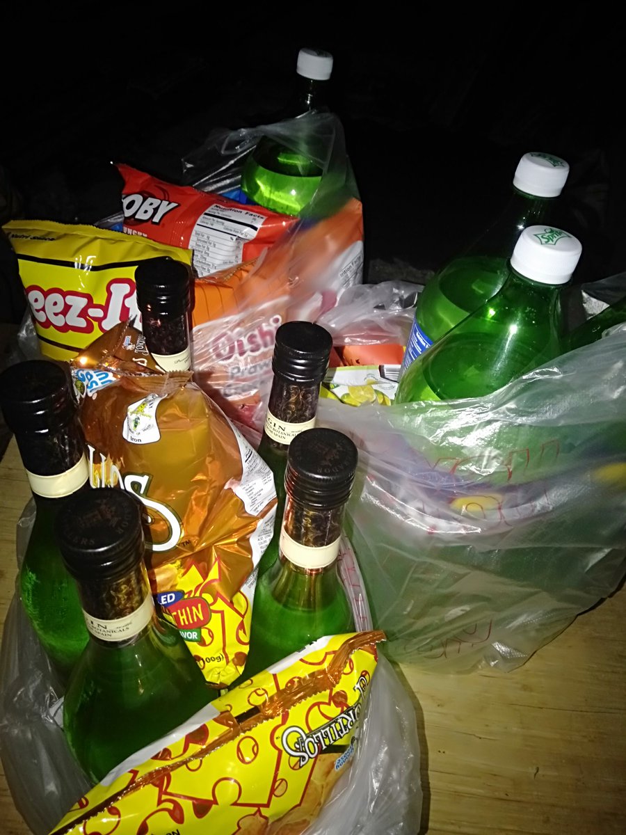 bii_car's tweet photo. Lets Start Your Party @TayJeee ☺️😚
Happy Birthday Sissy I Lab You 😘😍 https://t.co/6htpj6MfLi