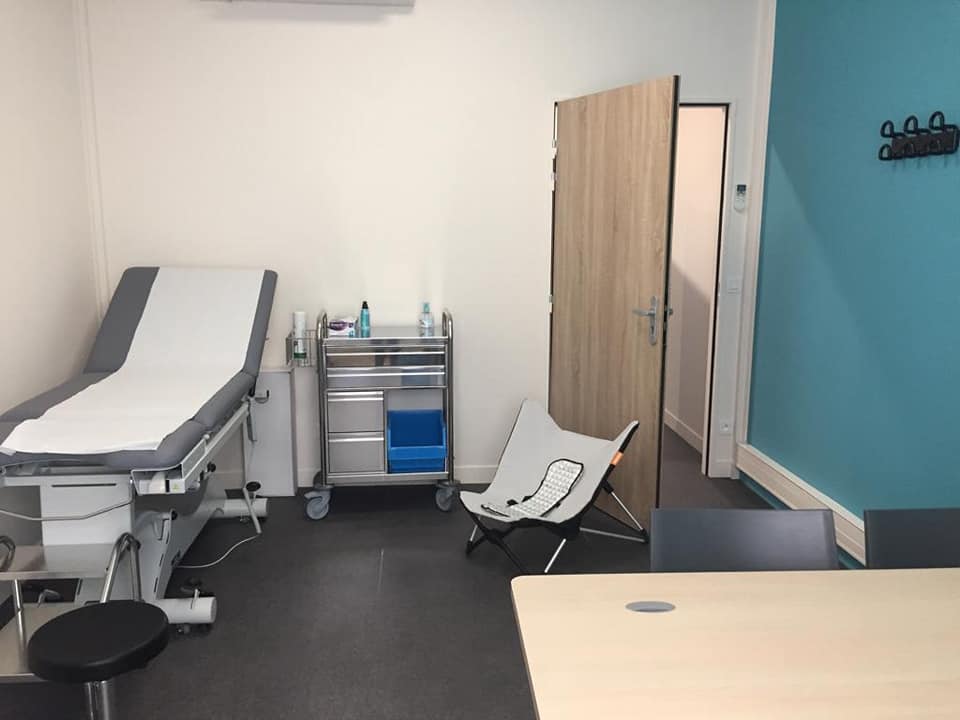 AssoMarieTheres's tweet photo. L'association Marie Thérèse s'agrandit ! À partir du lundi 13 mai le centre de santé du 20ème arrondissement de Paris vous accueille au 1bis allée Alquier Debrousse. Pour prendre rendez vous: https://t.co/hrP6mLMe9k ou https://t.co/fFlbVrh9Ft
#Sante #paris20 #centredesante https://t.co/14tfMStdpw