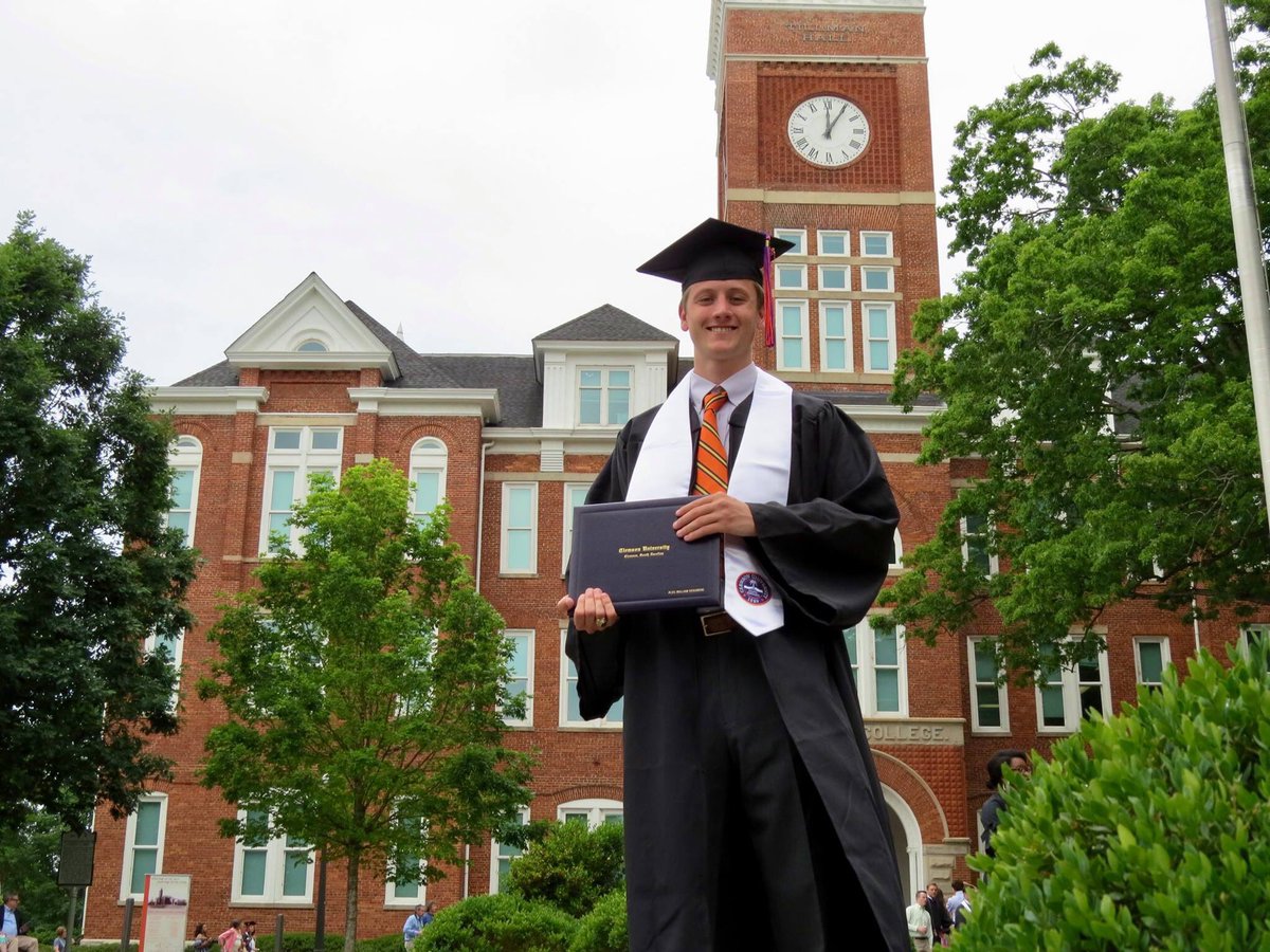 jenlynyen's tweet photo. Fayetteville HS > Clemson University > University of Miami #canegrad https://t.co/1VMgQyW41P
