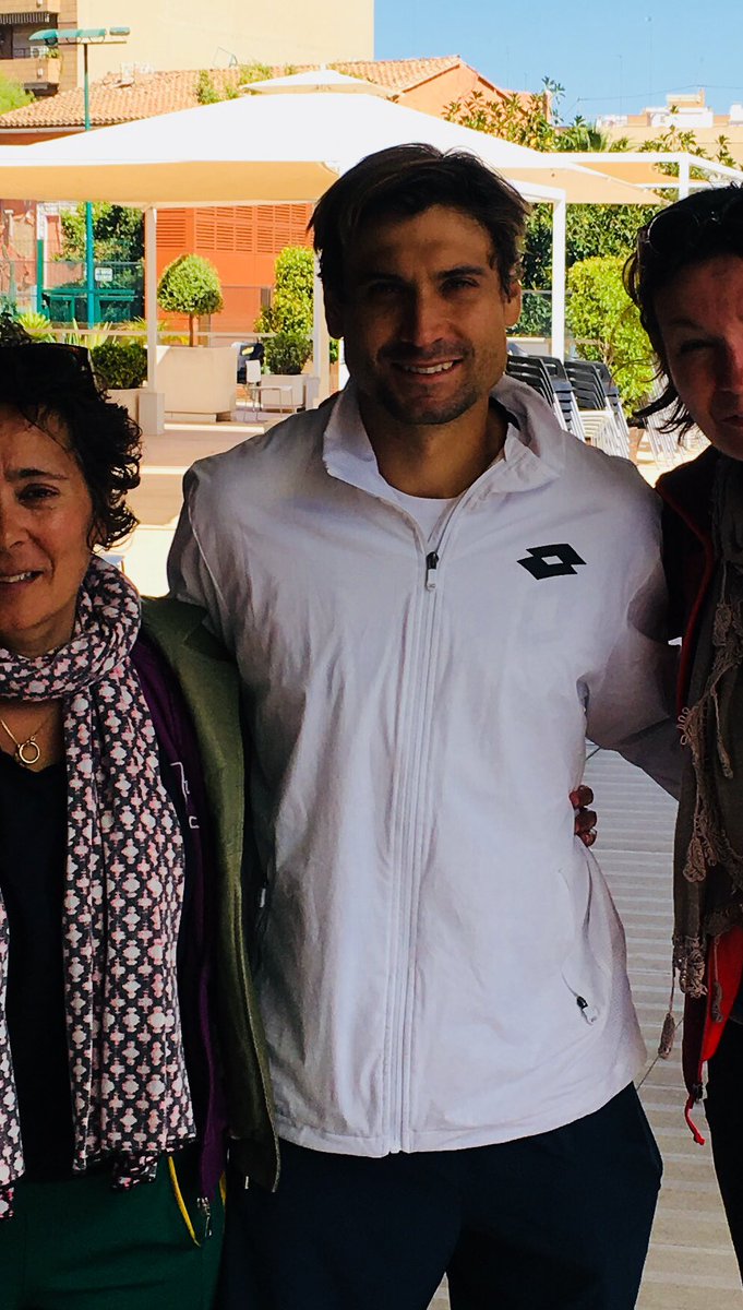 CakeToBe's tweet image. Gracias our favorite Valencian Ferrer! #MMOpen #cajamagica