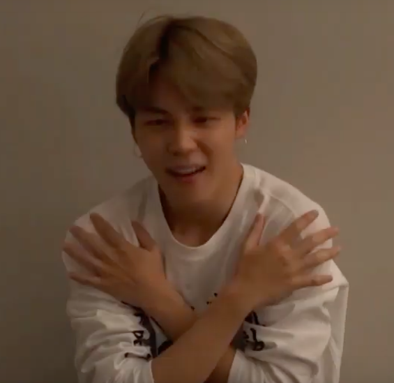 jmnpromise's tweet photo. PROTECT_JIMIN.MP4 https://t.co/e7jF2gETlB