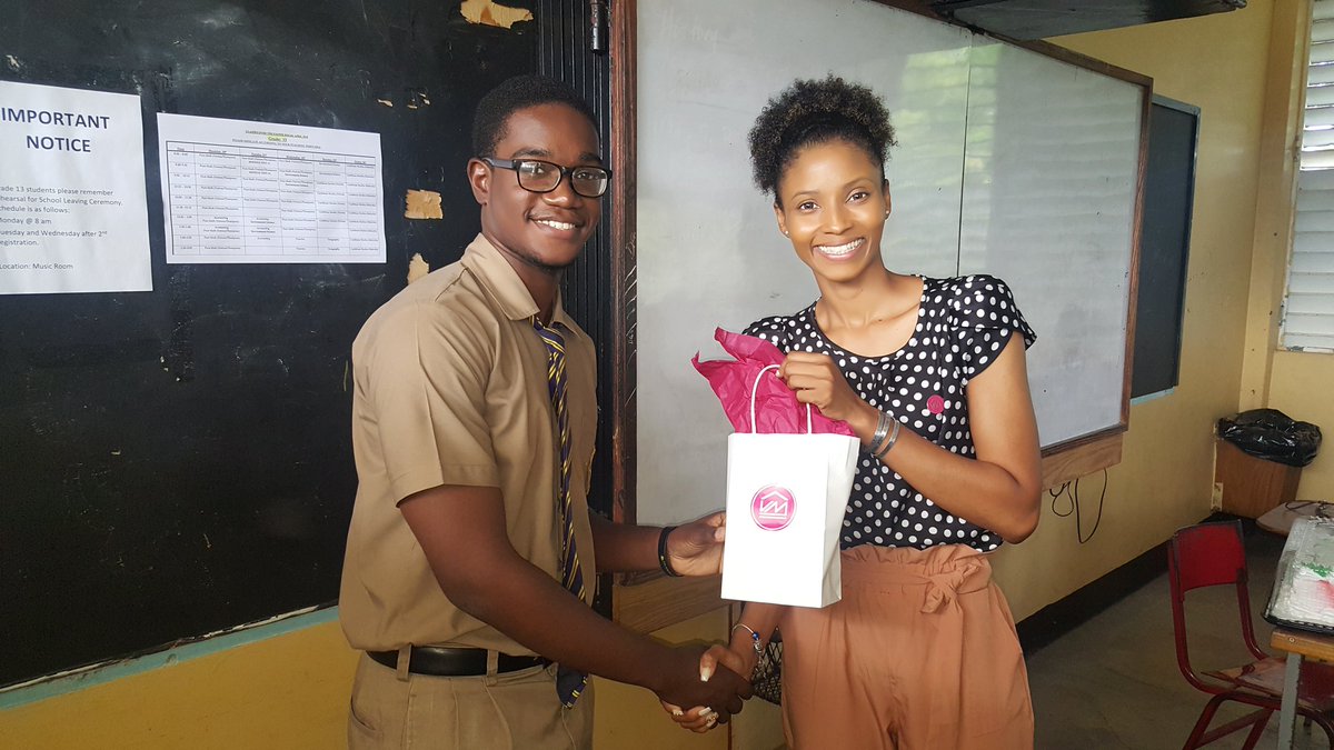 myvmgroup's tweet photo. About yesterday...VM Foundation Manager, Naketa West, had the full attention of Ardenne Grade 10 students, as she gave them valuable advice on preparing for exams. Ardenne celebrated Child's Day yesterday. #VMFoundation #VMBuilds https://t.co/o1SonjWPOK
