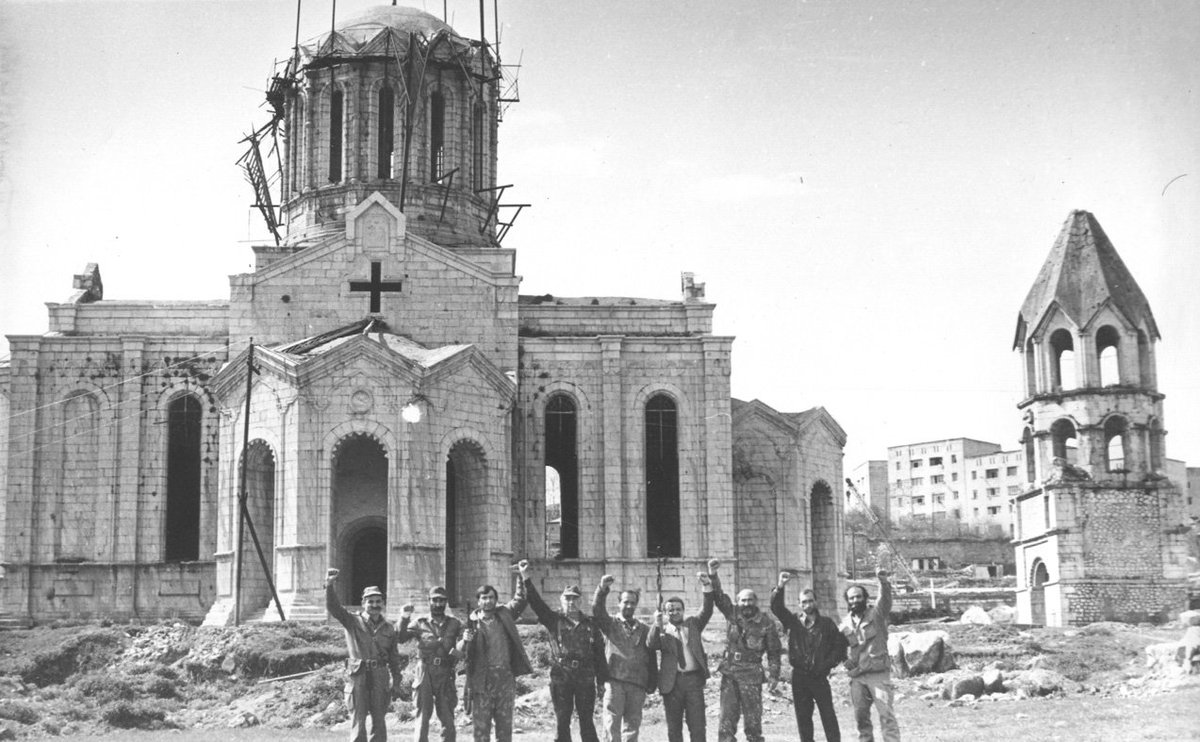 Artak_Beglaryan's tweet image. HAPPY TRIPLE HOLIDAY!
#Artsakh/#Karabakh &amp;amp; all #Armenia|ns celebrate the establishment of @Karabakh_MoD, #Shushi liberation day &amp;amp; victory day of #WWII.
AM leadership headed by PM @NikolPashinyan also took part in celebration.
THE MOST LOVED HOLIDAY OF OUR NATION!