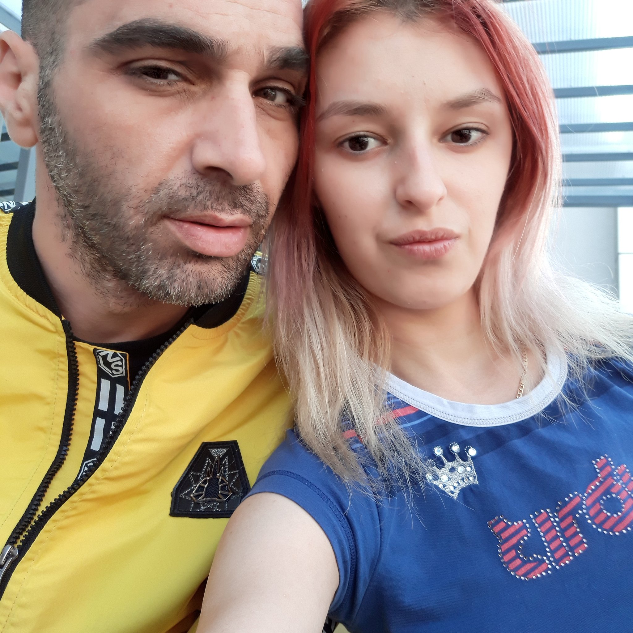 https://t.co/0CAadf2dLM danamily Now Denisa Alex and Tony 😍😍😍 go go in live Now!!! https://t.co/EBtuzuiVE4