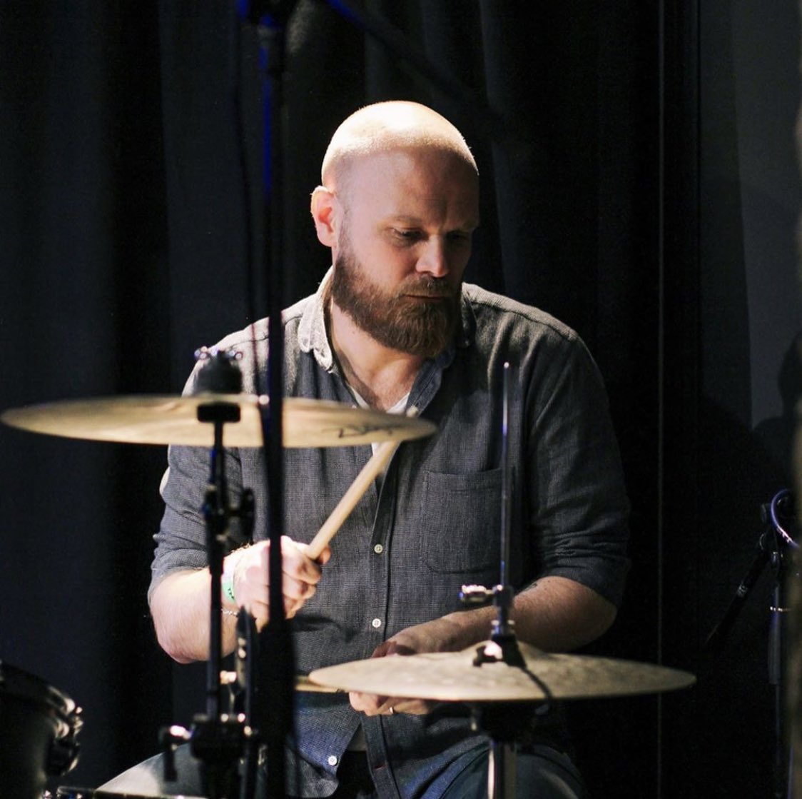 ColdplayXtra on X: Will Champion giving mentorship to students of The  Rhythm Studio last night in London 🥁 📸    / X