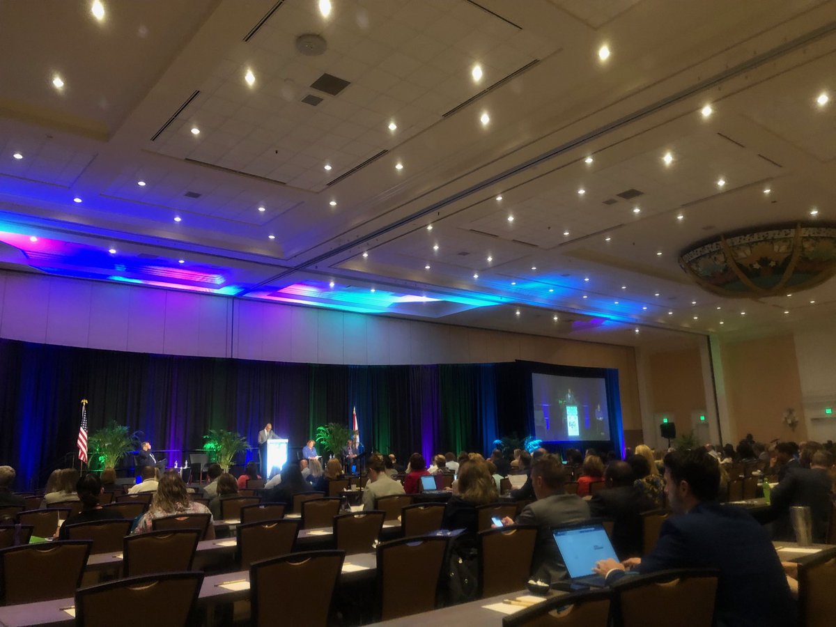 kmccool001's tweet photo. Excited to be attending ⁦@FLBlue⁩ Foundation’s Sapphire Awards - kicked off by ⁦@tonyjenkins08⁩ #BigHealth https://t.co/Xp5GsKhLrp