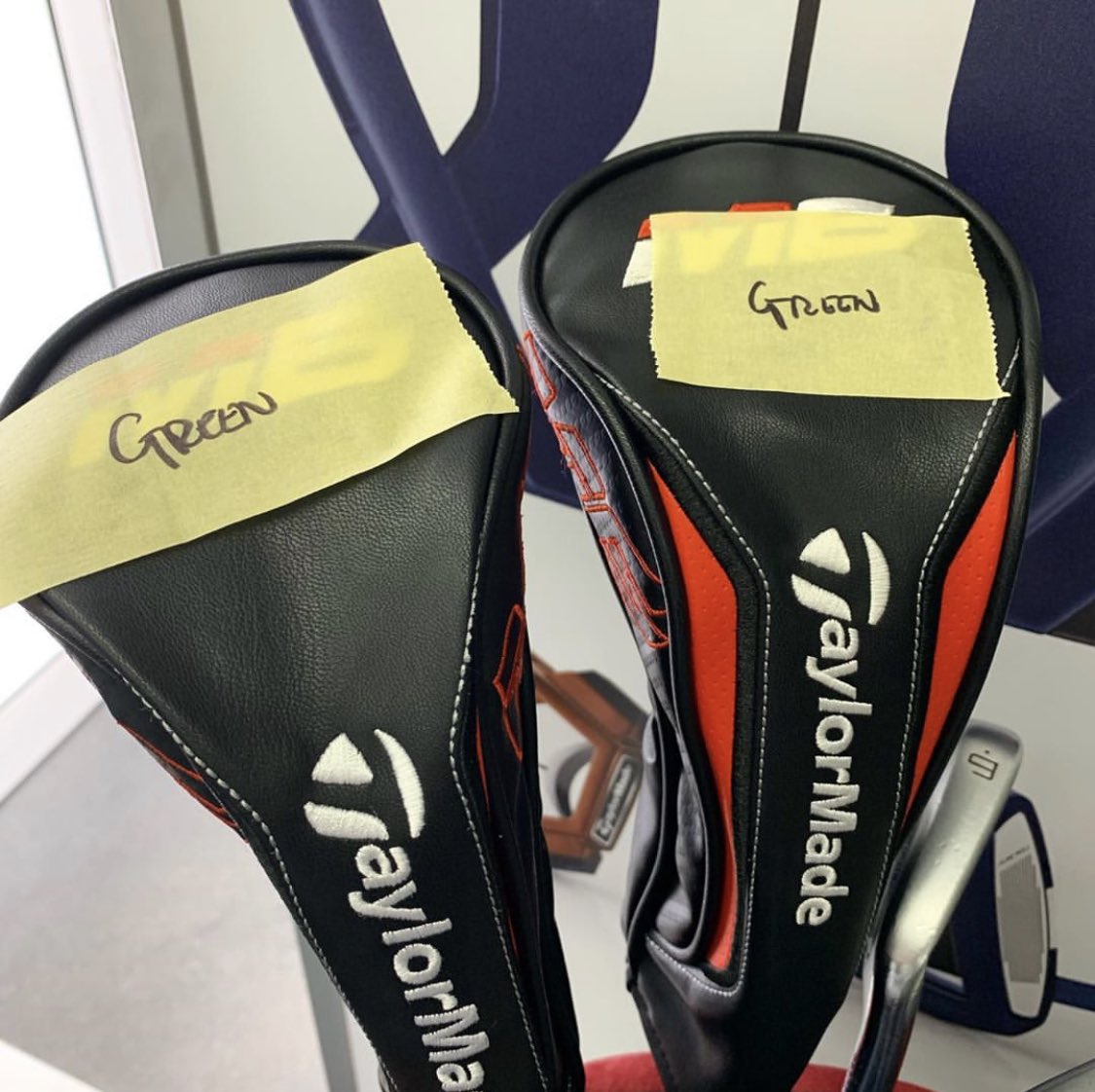 golfnation_'s tweet image. 👀 @TaylorMadeTour Rep @SamDay44 building @gavingreen93 new #M6 fairway woods! 👌 #GavinGreen #TaylorMadeGolf #TourTruck #BritishMasters