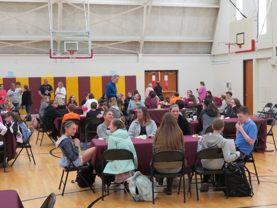 WestchesterInte's tweet photo. Great seeing so many sixth grade families this morning - we look forward to seeing fifth grade families tomorrow for "Muffins in the Morning" in Gym A! https://t.co/5If5lxqEzs